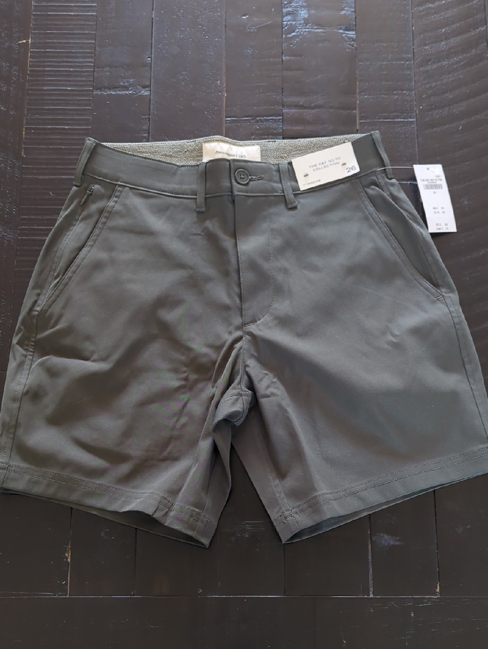 A&F Men's Gray Go-To 7" Shorts